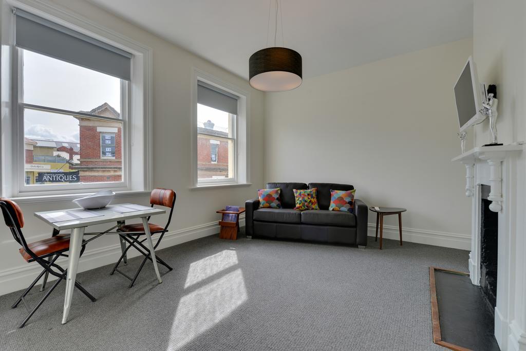 Portsea Place Hobart Room photo